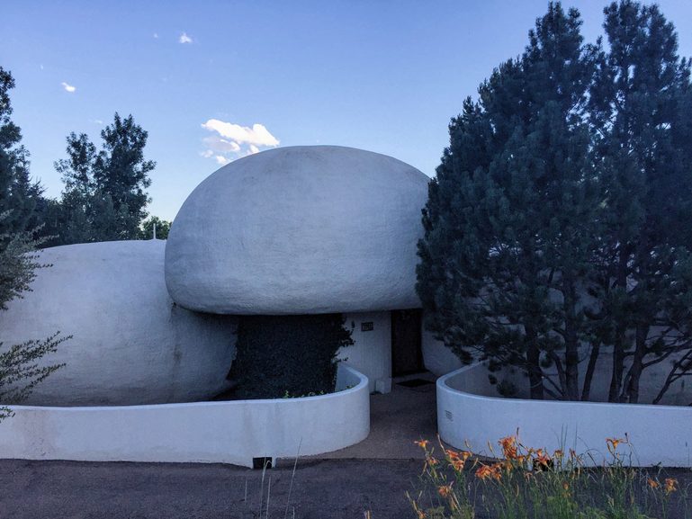 Brenton-House-by-Charles-Haertling,-Wonderland-Hill